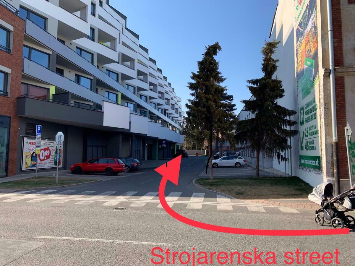 The Town Hall Residence -Welcome Home Apartment-Free Outdoor Parking-Ac Košice Eksteriør billede