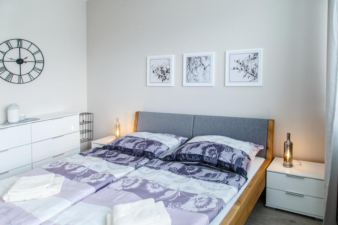 The Town Hall Residence -Welcome Home Apartment-Free Outdoor Parking-Ac Košice Eksteriør billede